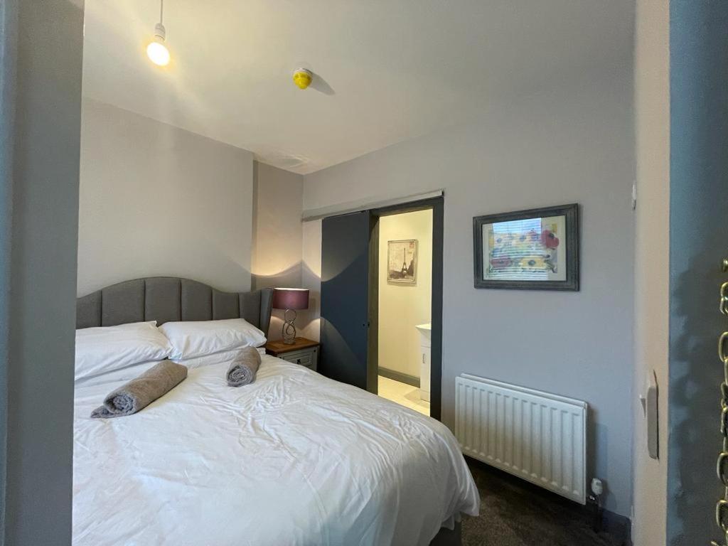 The Corner House. Derry City. 3 Bed, Sleeps 6. Vila Exterior foto